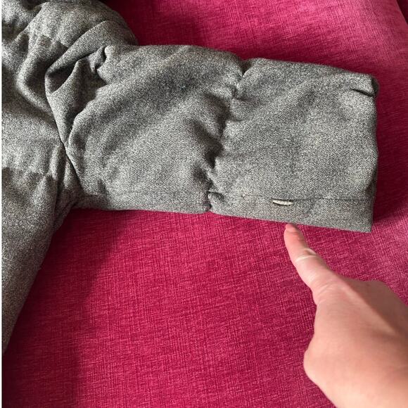 Gap Gray 100% Wool Down Puffer Zip Hood Jacket Coat flawed damaged repair XSmall - Picture 7 of 14